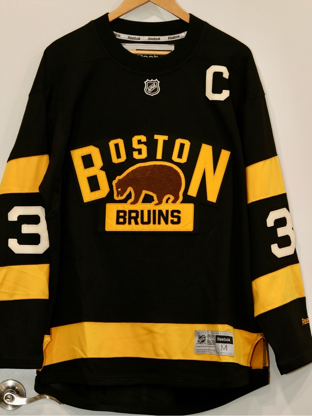 Winter Classic Reebok Boston Bruins Black & Gold Hockey Sweater